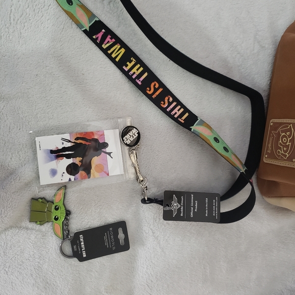 Loungefly Star Wars Yoda Set - Picture 10 of 10